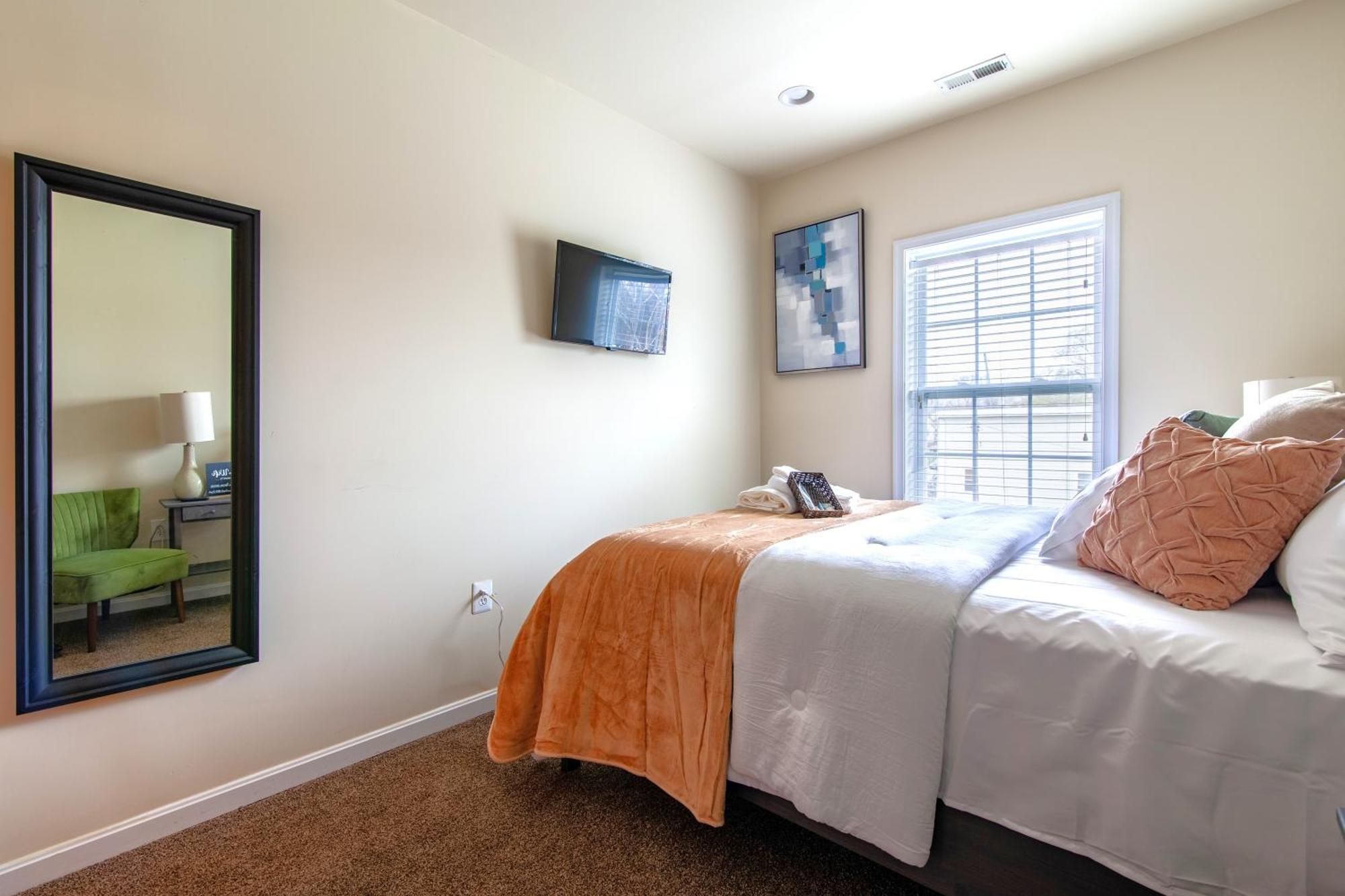 Luxury & Homey Private In Dc Bed and breakfast *